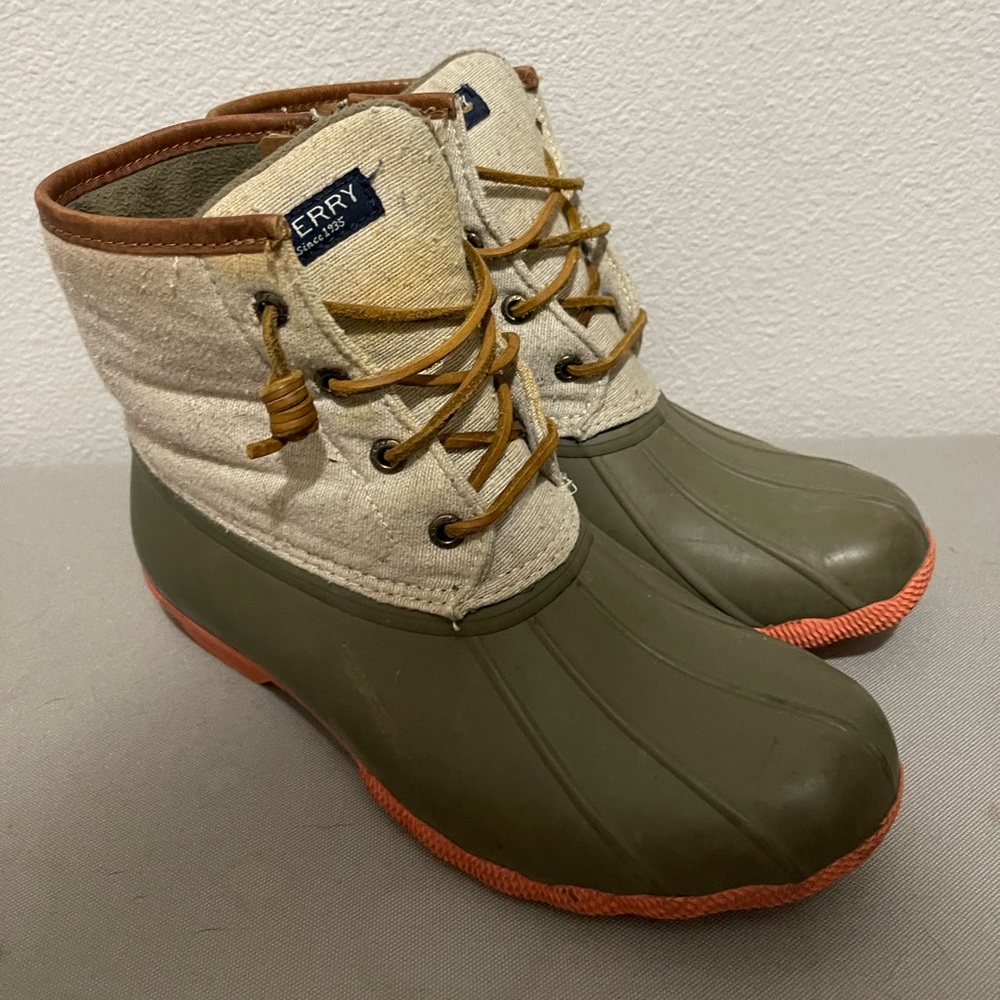 Sperry Duck Boots Size 7.5